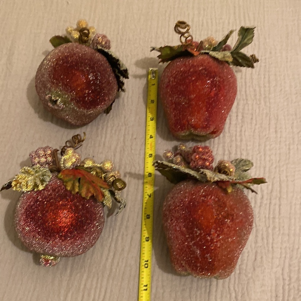 Sugarcoat Christmas ornament decoration. Set 4 pieces. Very good condition - Picture 8 of 9